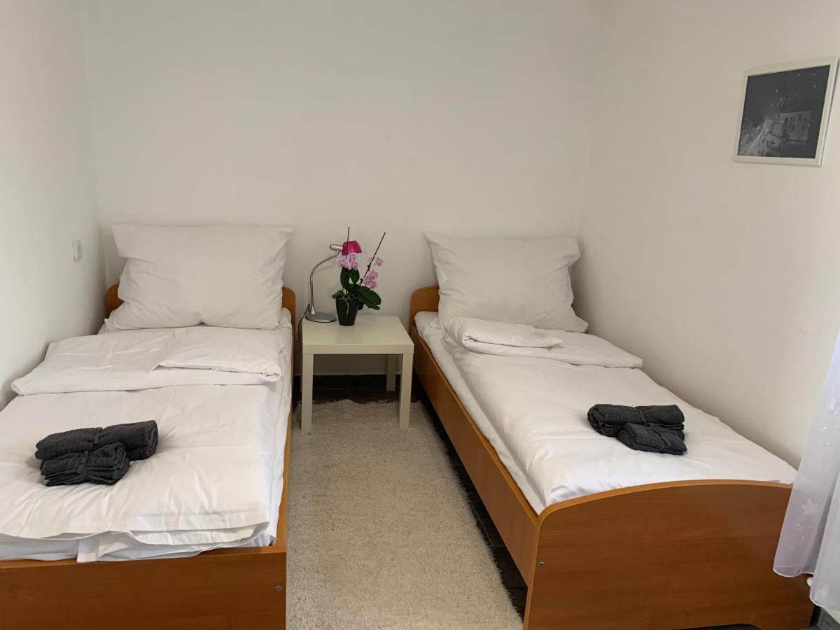 Dalia Apartman Gyoemro Dış mekan fotoğraf