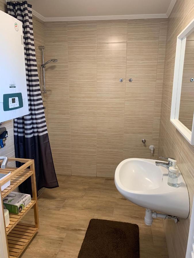 Dalia Apartman Gyoemro Dış mekan fotoğraf