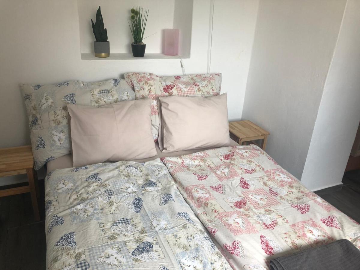 Dalia Apartman Gyoemro Dış mekan fotoğraf